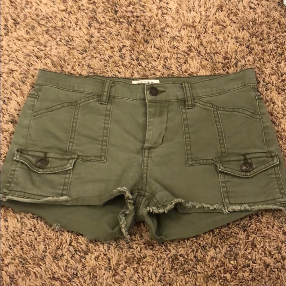Mudd distressed olive green shorts